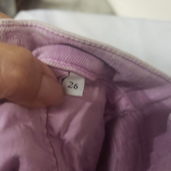 7 for all Mankind Women's Monroe cutoff jeans shorts -size 26 color-pink - Picture 4 of 6